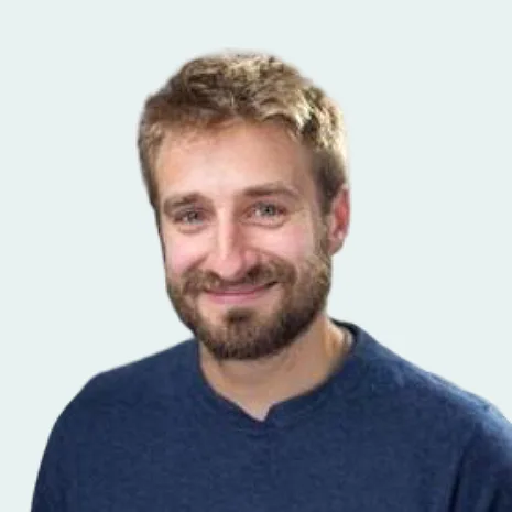 Head and shoulders photo of allan lee.