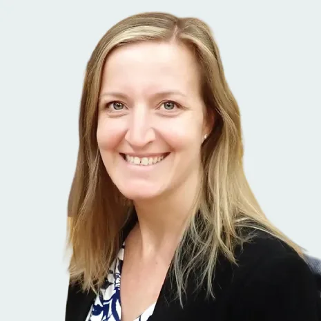 Head and shoulders photo of dr cécile emery.