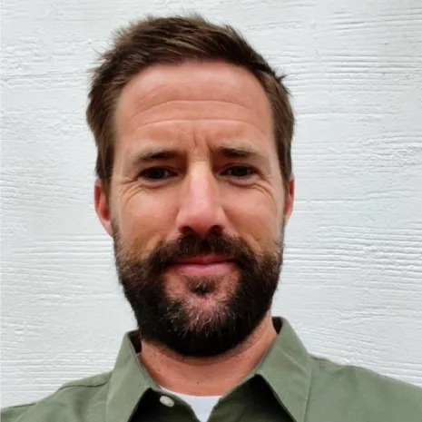 Head and shoulders photo of will yeates.