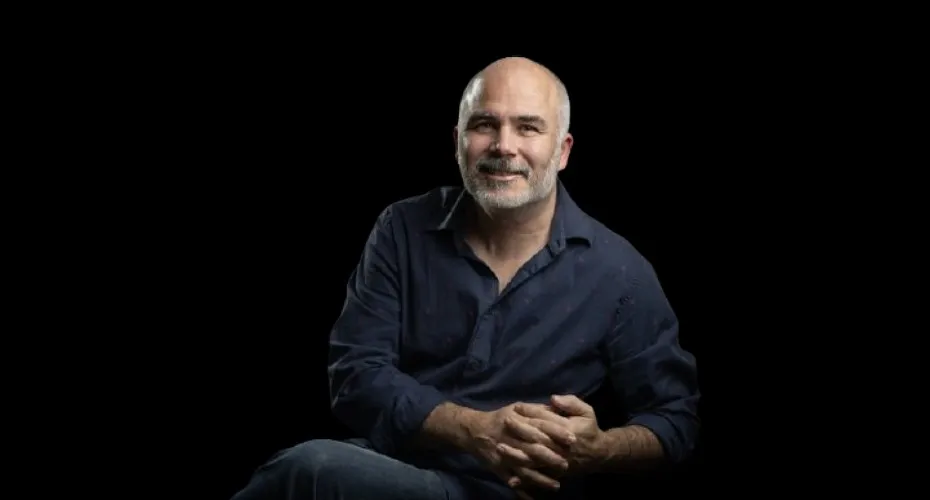 Head and shoulders photo of professor brett day.