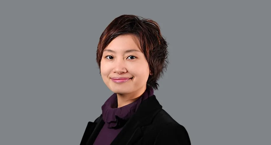 Head and shoulders photo of professor jane shen.