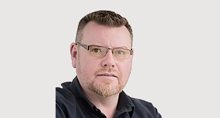 Head and shoulders photo of dr steven boyne.