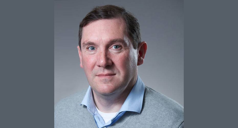 Dr Stuart Robinson