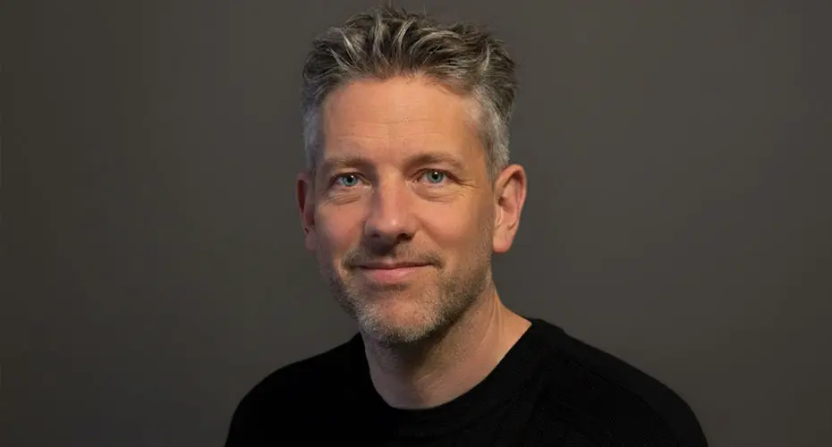 Head and shoulders photo of professor david dose.