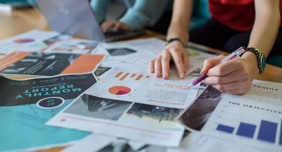 Business School students working together